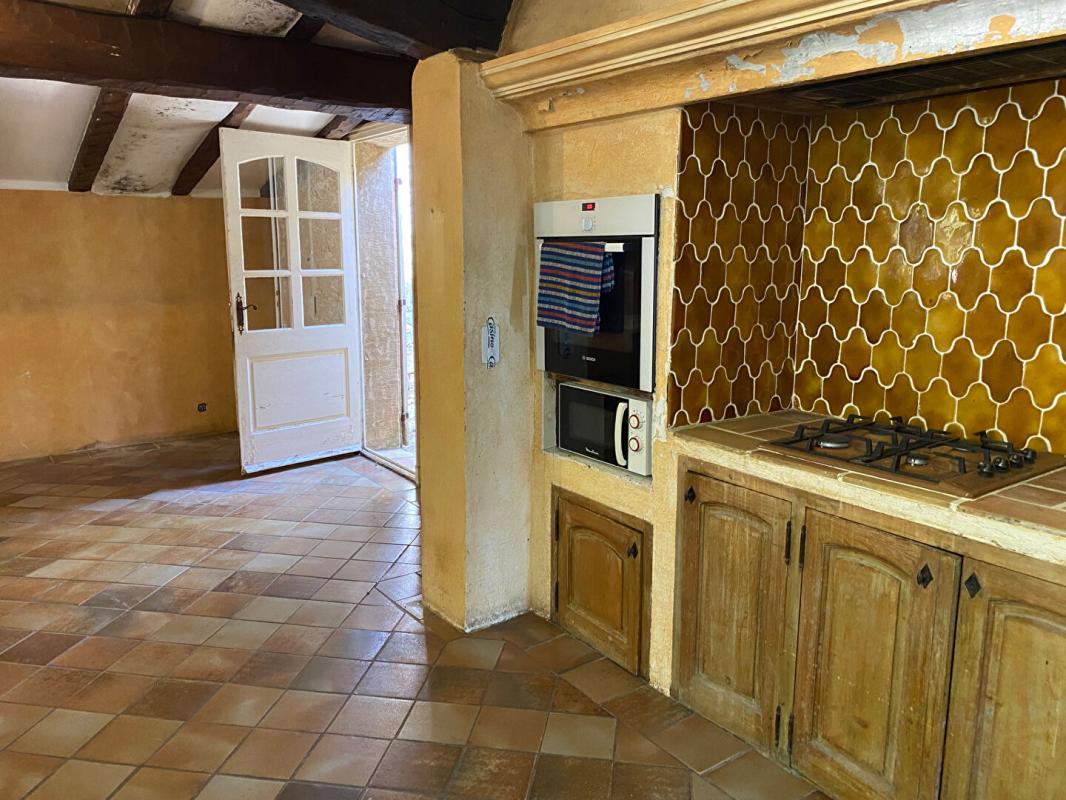 LE REVEST-LES-EAUX Maison Le Revest Les Eaux 10 pièce(s) 399 m2 14