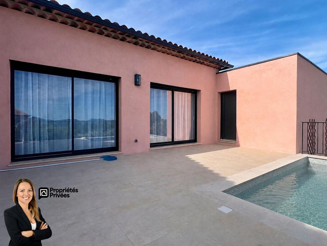 MONTAUROUX Maison de plain pied avec garage et piscine 8