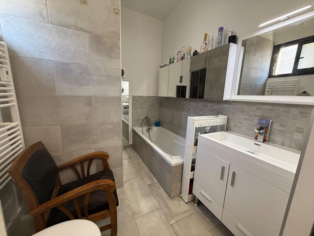 MARTIGUES Villa  "MEUBLÉ" de standing  à proximité de la mer 10