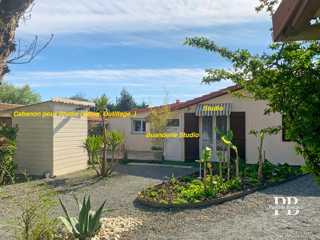 VENDAYS-MONTALIVET VENDAYS-MONTALIVET - PROPRIETES 248m2 - 3 LOGEMENTS - PARC - PISCINE 7