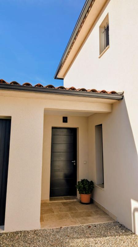 FAYENCE Villa 4 /5 pièces 114 m² 3 chambres piscine  jardin sud  garage proche écoles et commerces 13