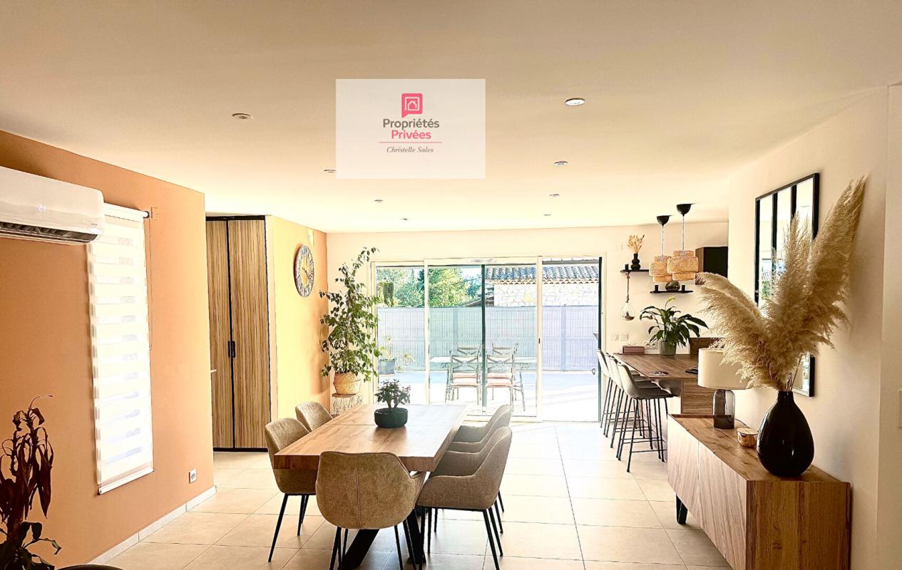 FAYENCE Villa 4 /5 pièces 114 m² 3 chambres piscine  jardin sud  garage proche écoles et commerces 5