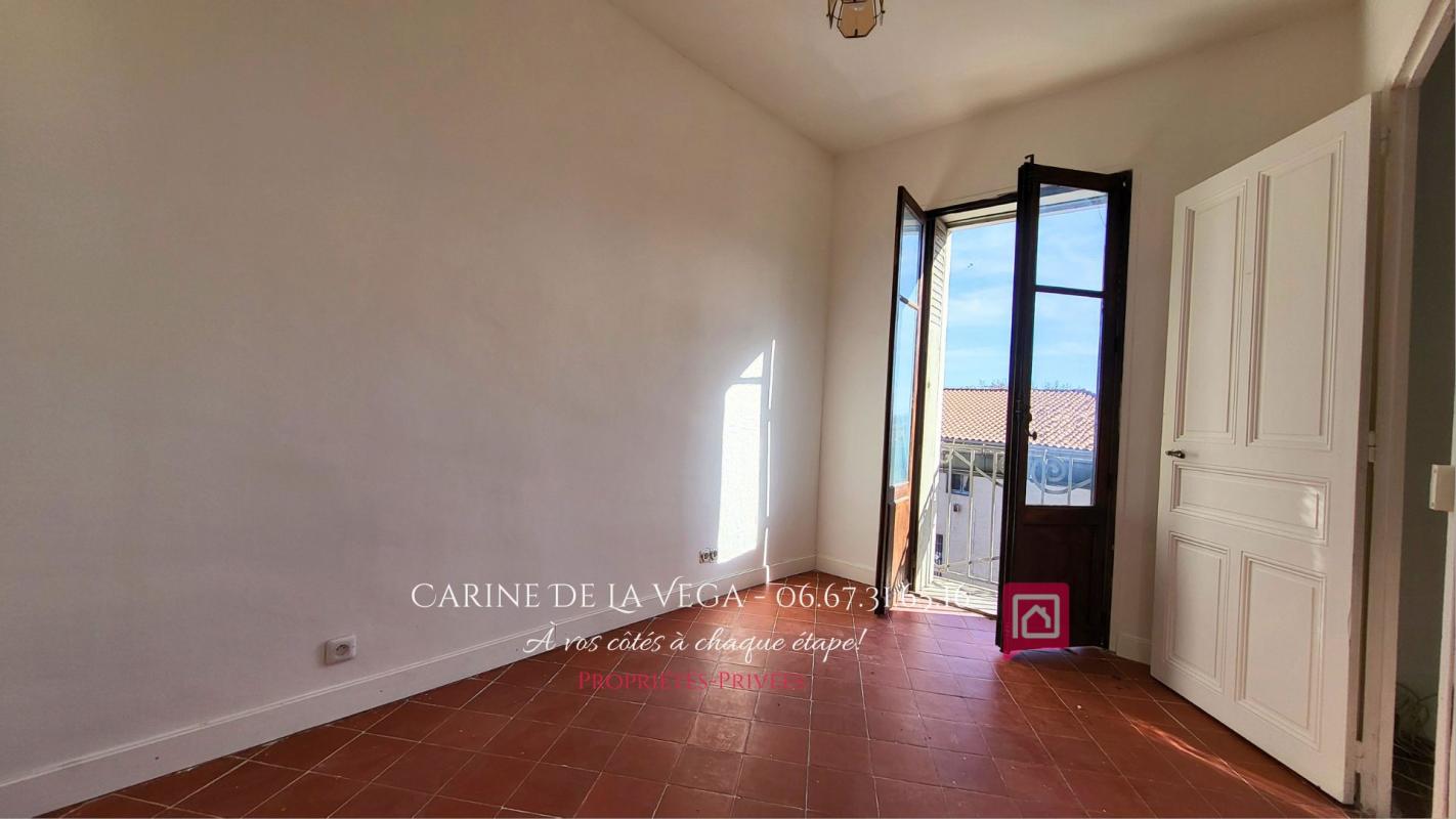 BEZIERS BÉZIERS ? Immeuble avec 3 T2, terrasse et balcons ? Fort potentiel locatif 5