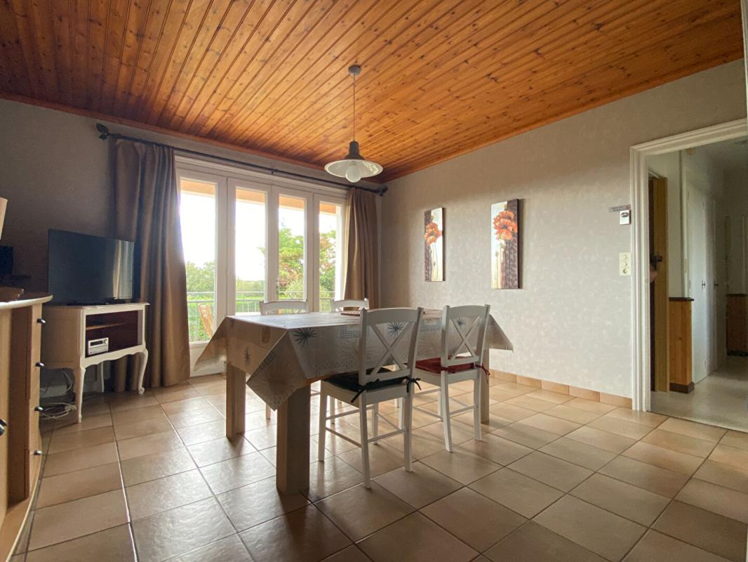 SAINT-HILAIRE-DE-CHALEONS MAISON SAINT HILAIRE DE CHALÉONS 44680 - 5 CHAMBRES - BUDGET 335 000 HAI 13