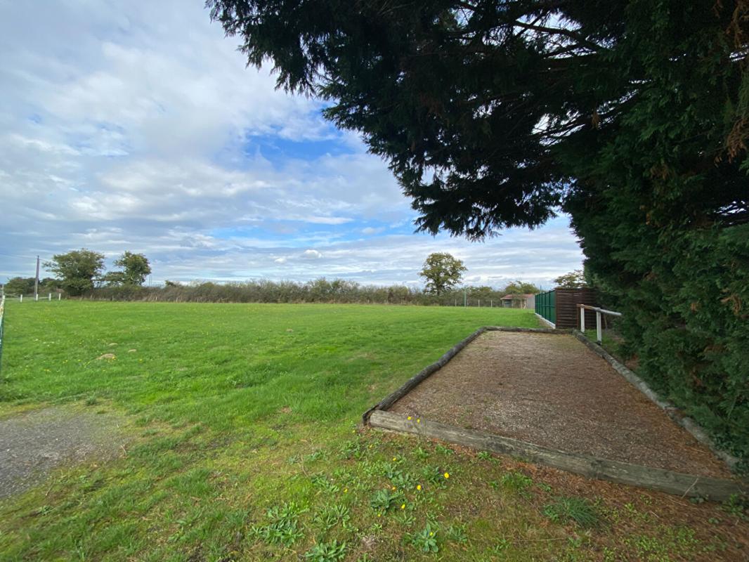 SAINT-HILAIRE-DE-CHALEONS MAISON SAINT HILAIRE DE CHALÉONS 44680 - 5 CHAMBRES - BUDGET 335 000 HAI 18