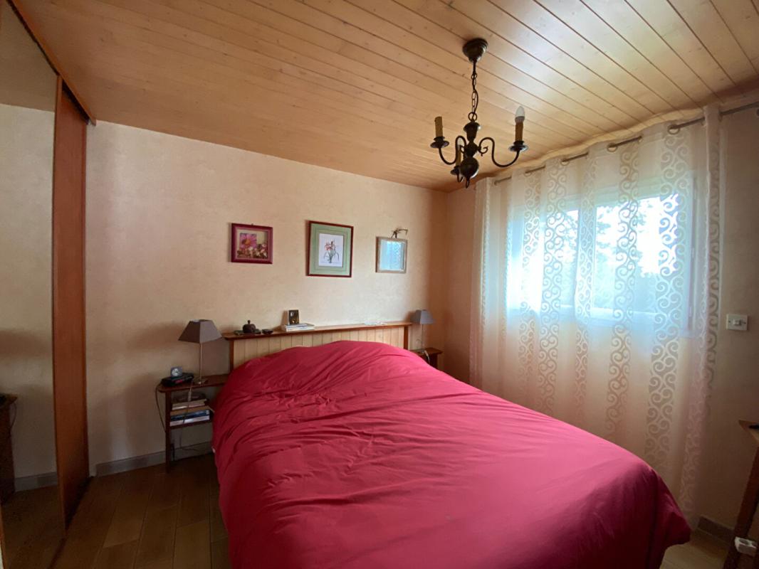 SAINT-HILAIRE-DE-CHALEONS MAISON SAINT HILAIRE DE CHALÉONS 44680 - 5 CHAMBRES - BUDGET 335 000 HAI 8