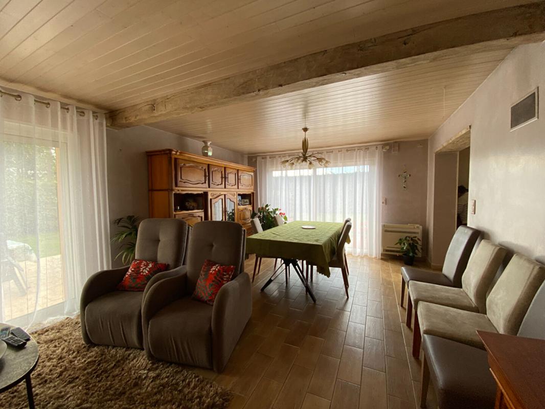 SAINT-HILAIRE-DE-CHALEONS MAISON SAINT HILAIRE DE CHALÉONS 44680 - 5 CHAMBRES - BUDGET 335 000 HAI 9