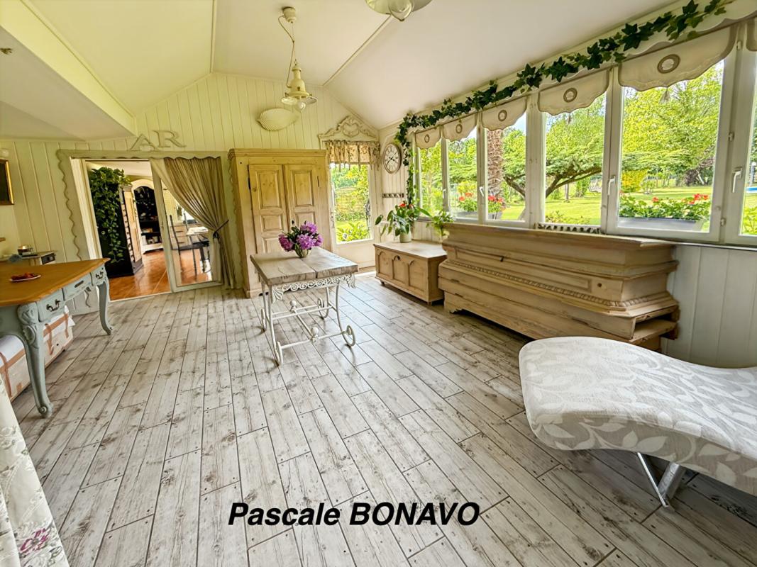 VENDAYS-MONTALIVET EXCLUSIVITE - Propriété 3 gîtes et maison de 136m2 - Magnifique Parc 4