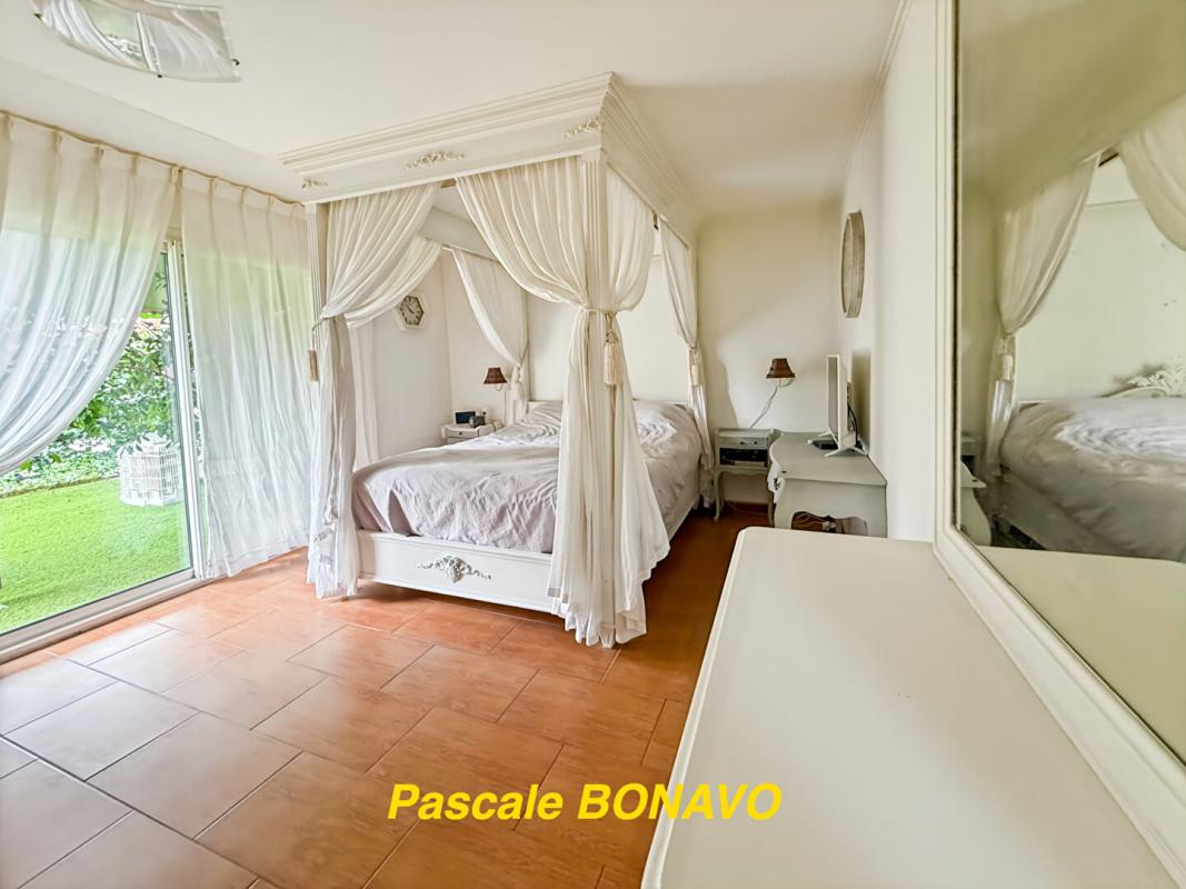 VENDAYS-MONTALIVET EXCLUSIVITE - Propriété 3 gîtes et maison de 136m2 - Magnifique Parc 7