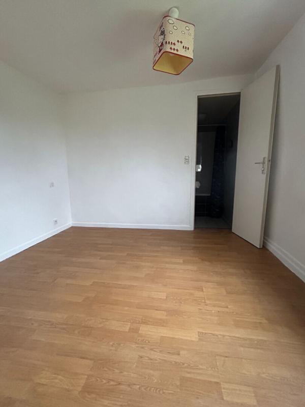 BERNAY 27300  Maison Normande 5 pièces + double garage  153 100 Euros 14