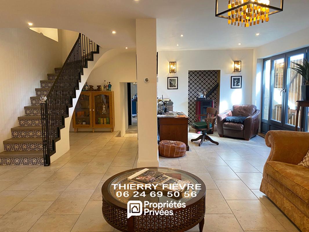 CERSAY Val en Vignes 79290 - Propriété de caractère 409 m²  Maison 4 chambres + 3 gîtes possibles  Fort potentiel locatif ou projet mixte 12