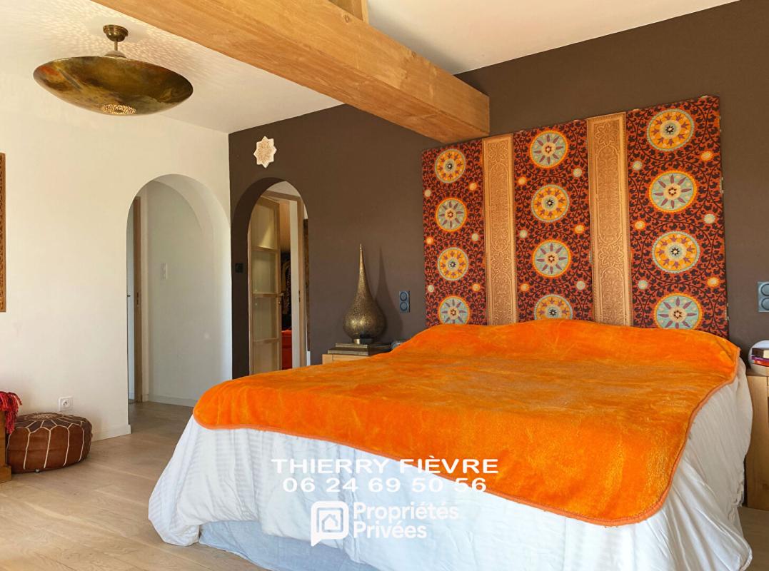 CERSAY Val en Vignes 79290 - Propriété de caractère 409 m²  Maison 4 chambres + 3 gîtes possibles  Fort potentiel locatif ou projet mixte 13