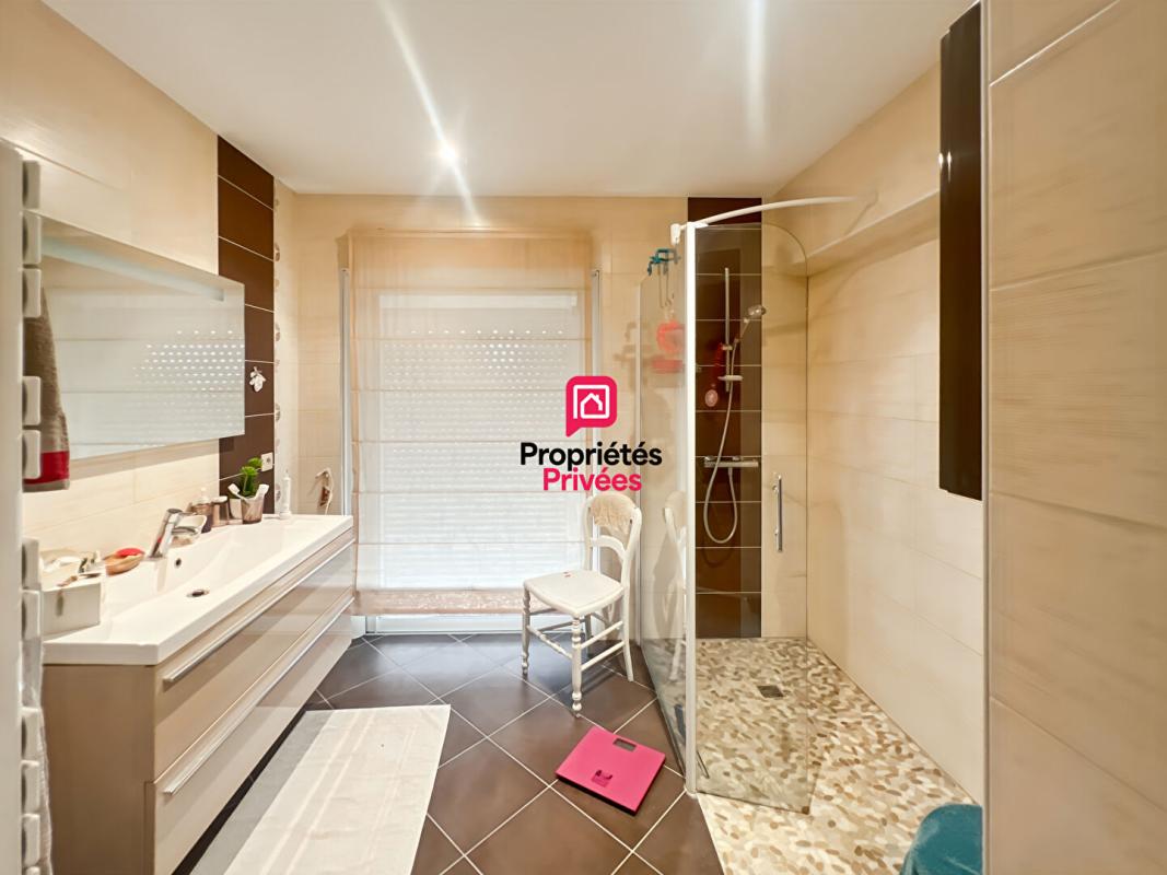 AUROS Maison 3 chambres, 2 salles d'eau, terrasse et jardin 12