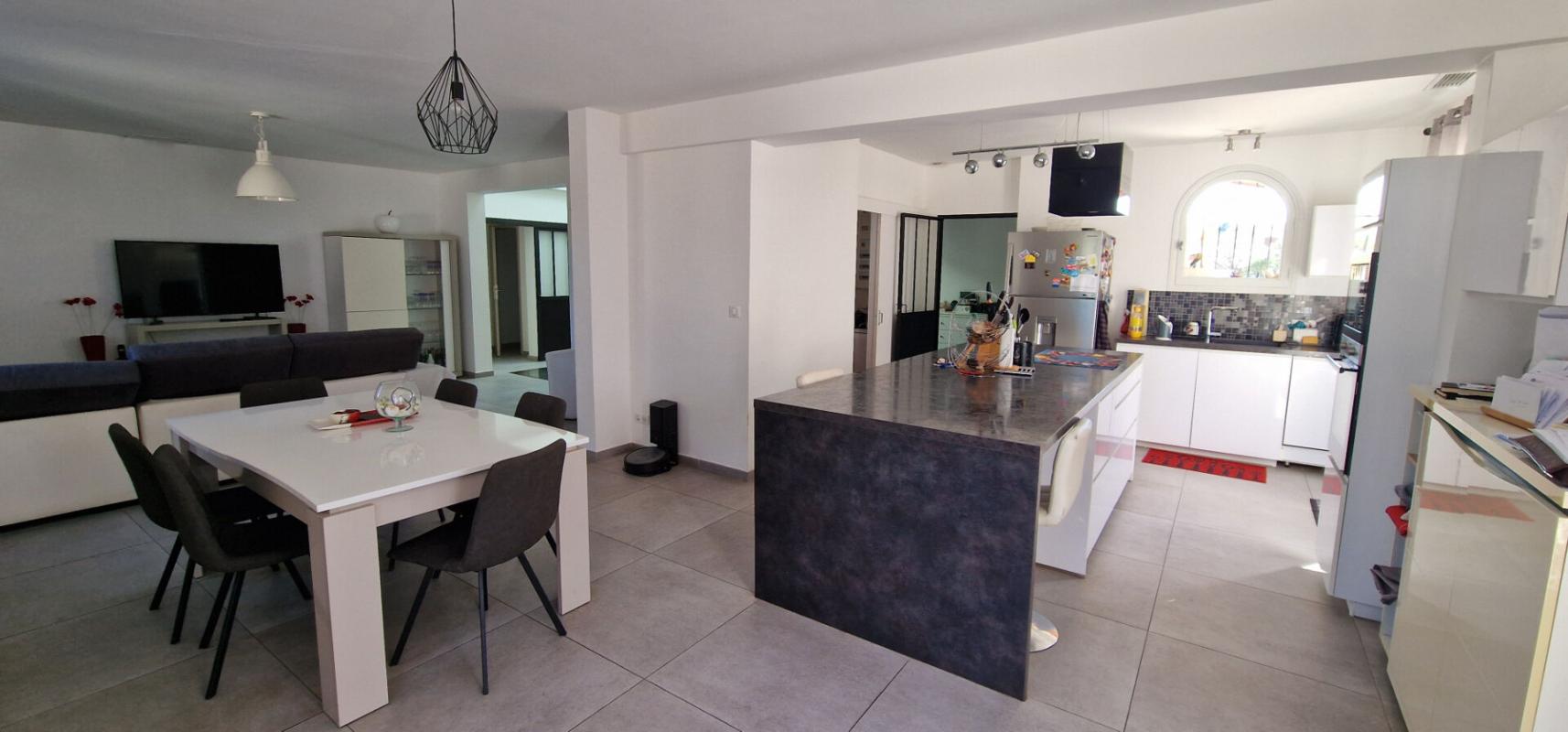 AVIGNON Maison  6 pièces - 4 chambres - 170 m2 4