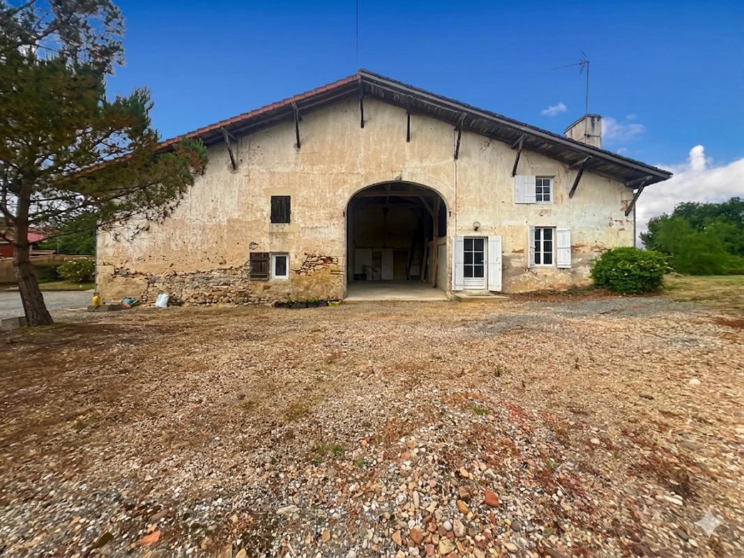 SIGALENS GRANGE EN PIERRE - SÉCHOIR RÉHABILITABLE - DOUBLE GARAGE - TERRAIN CONSTRUCTIBLE 1
