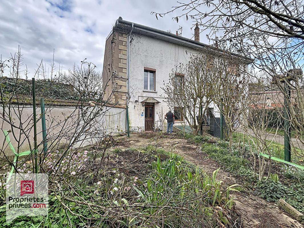 VIC-SUR-SEILLE Appartement Vic Sur Seille 4 pièce(s) 90 m2 1