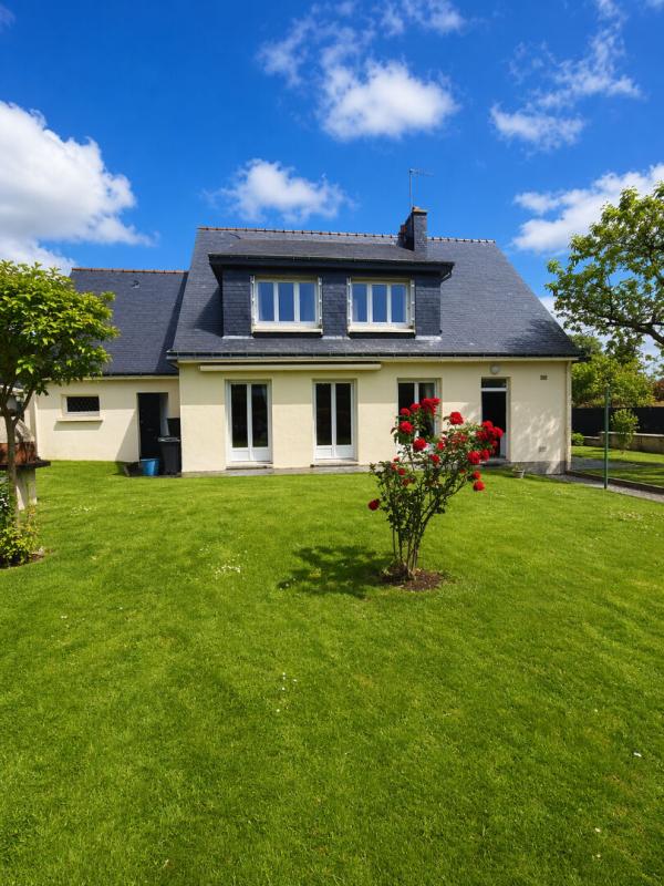 CAUDAN Maison de 104 m² - 5 pièces - terrain 495 m² -  au calme en impasse - 2 garages - proximité du centre-ville (350 m) 1