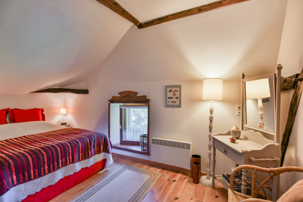 VILLEREAL Charmante Maison de campagne,+/-170m2, 4 chambres, piscine, 5676M2 jardin 12