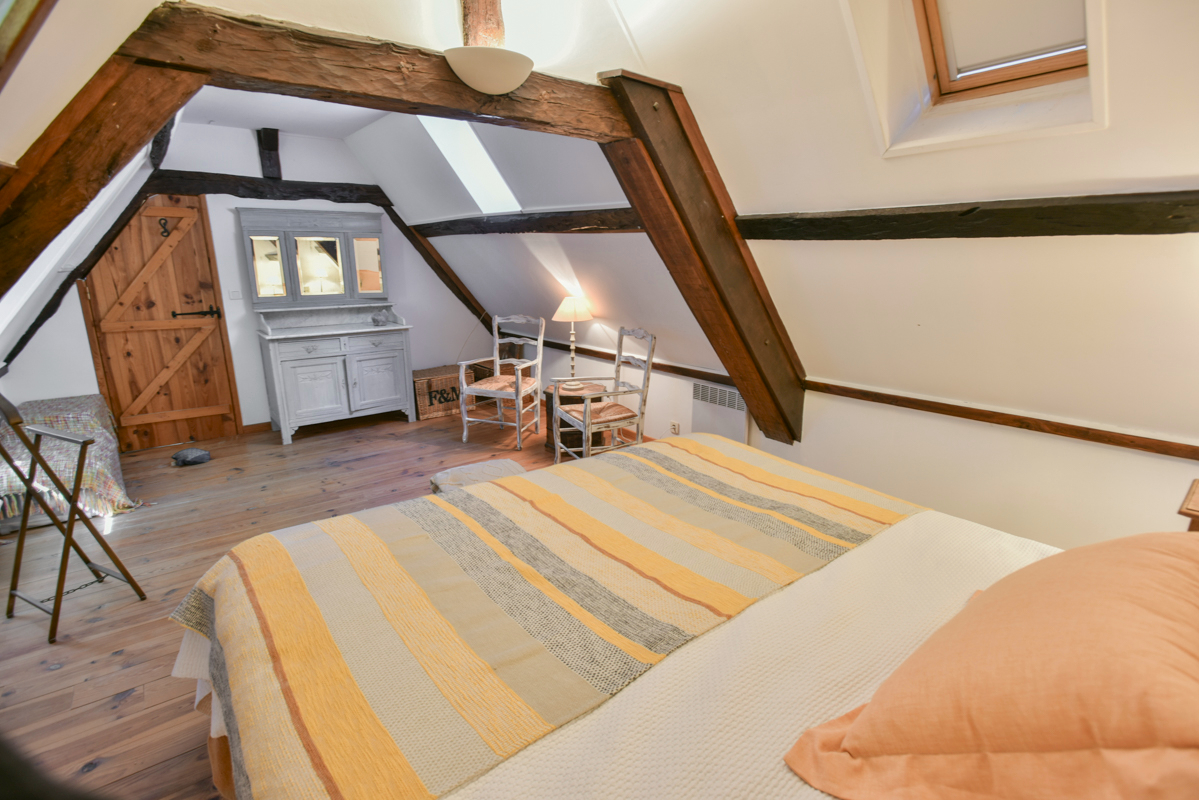 VILLEREAL Charmante Maison de campagne,+/-170m2, 4 chambres, piscine, 5676M2 jardin 14