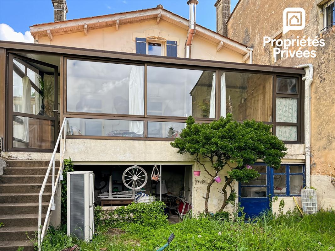 BLAYE Maison de charme à Blaye avec vue estuaire, piscine et fort potentiel d'aménagement 5