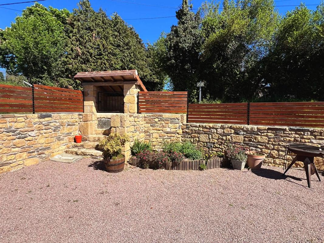 NANTHEUIL Maison en Pierre à Nantheuil 7 pièce(s) 170 m2 14