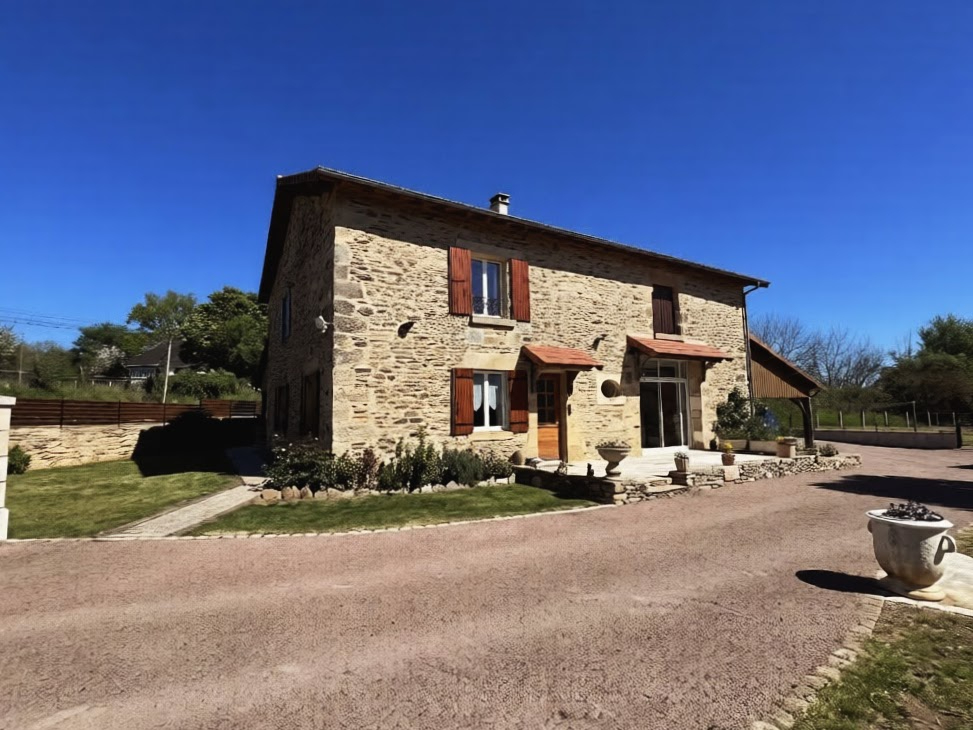 NANTHEUIL Maison en Pierre à Nantheuil 7 pièce(s) 170 m2 18