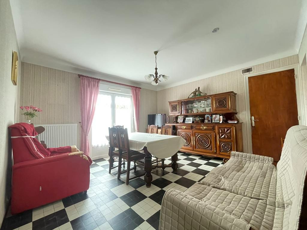 SAINT-LYPHARD Maison Saint Lyphard 5 pièce(s) 1