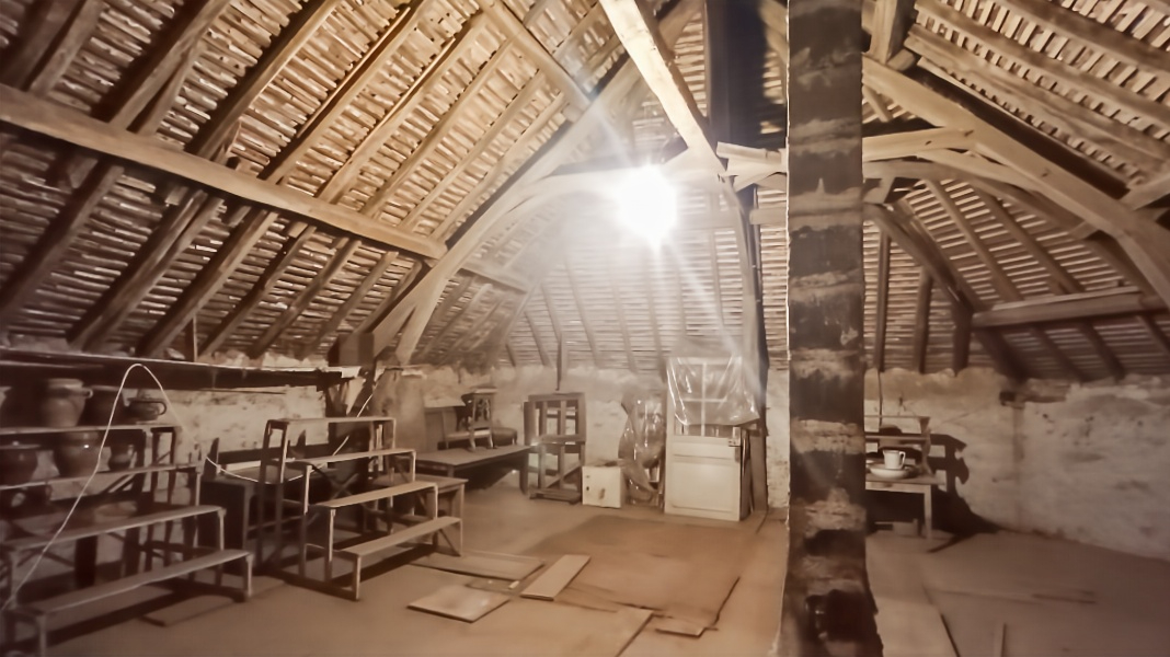 SAINT-BENOIT-DU-SAULT Maison St Benoit Du Sault 6 pièce(s) 168m2 16