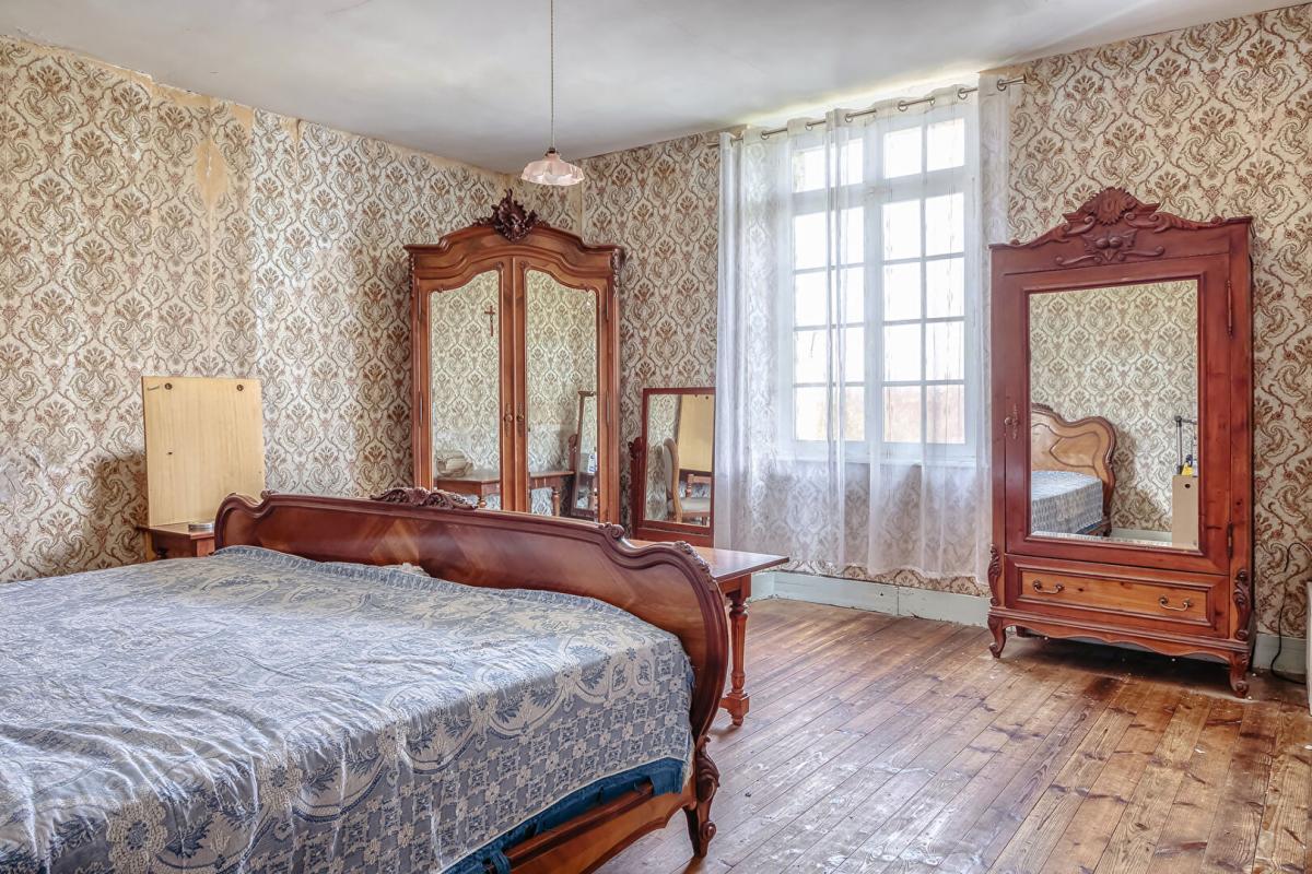 GODERVILLE Manoir  du XVI ème , 218 m2 + grenier + cellier/  1480 m2 de dépendances sur 1,6ha 16