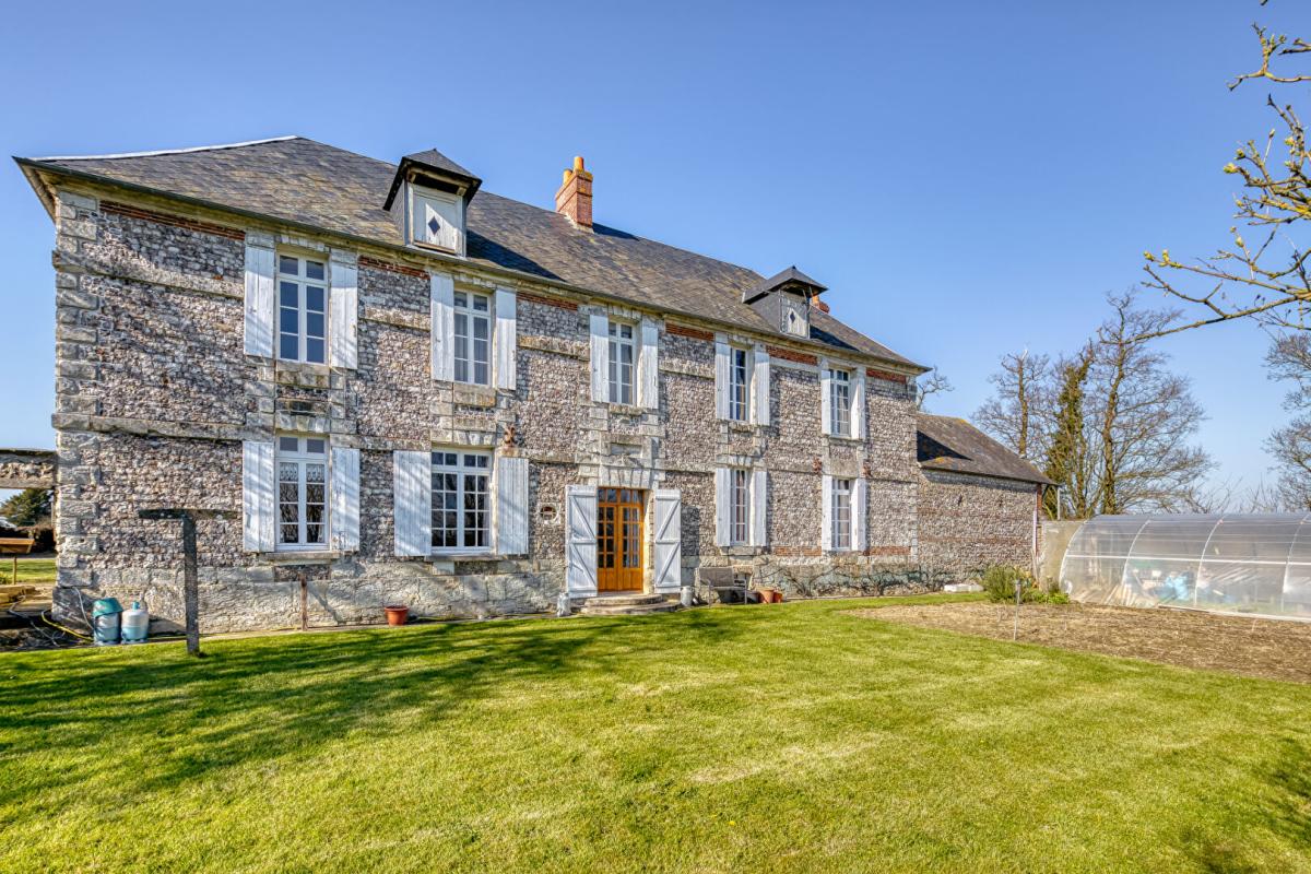 GODERVILLE Manoir  du XVI ème , 218 m2 + grenier + cellier/  1480 m2 de dépendances sur 1,6ha 4