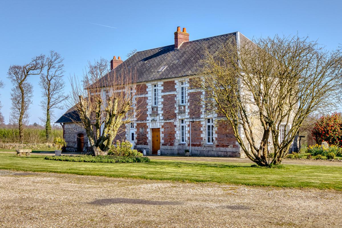 GODERVILLE Manoir  du XVI ème , 218 m2 + grenier + cellier/  1480 m2 de dépendances sur 1,6ha 7