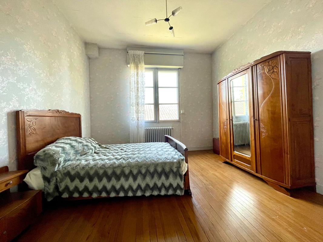 PESSAC Maison Pessac 6 pièce(s) 175 m2 + Dépendance 80 m2 6