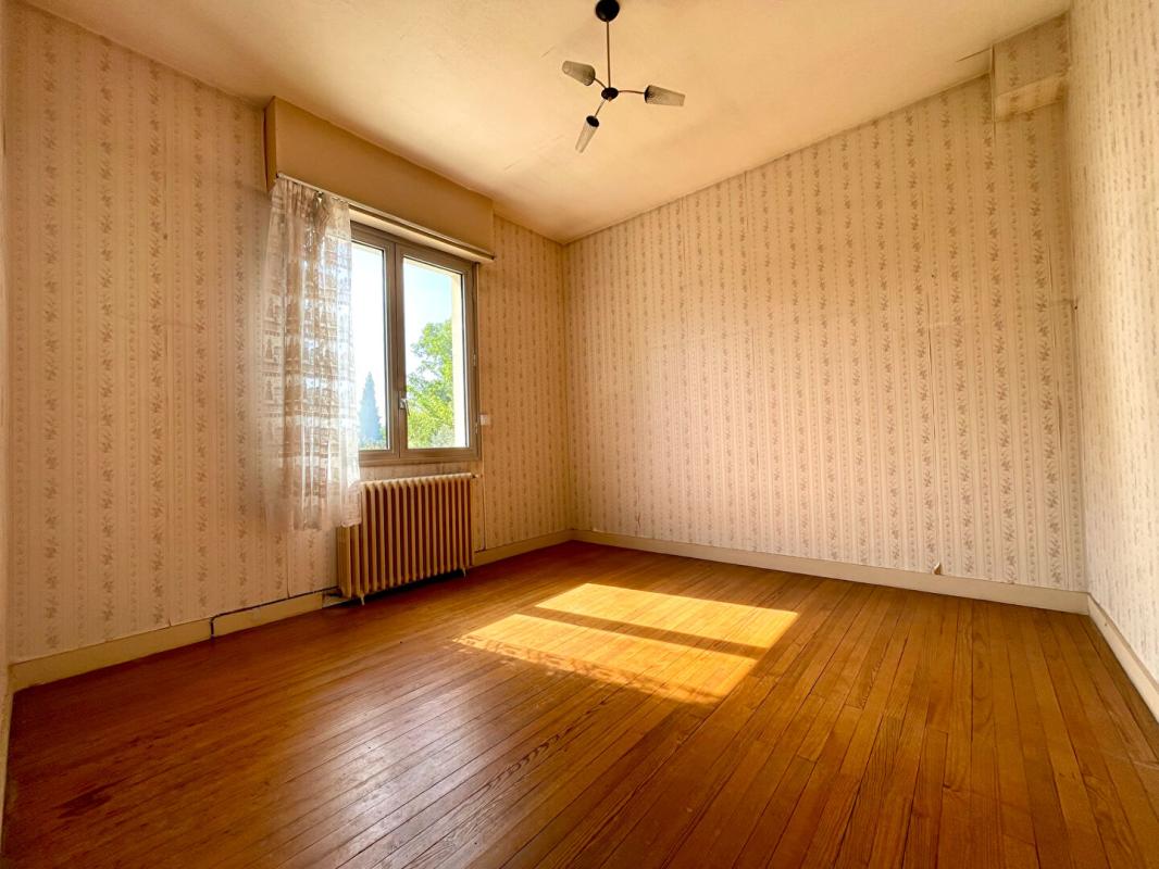 PESSAC Maison Pessac 6 pièce(s) 175 m2 + Dépendance 80 m2 7