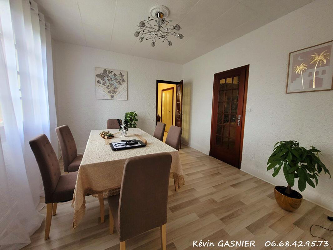 RUELLE-SUR-TOUVRE RUELLE SUR TOUVRE (16660) : Maison de plain pied de 157m2 4