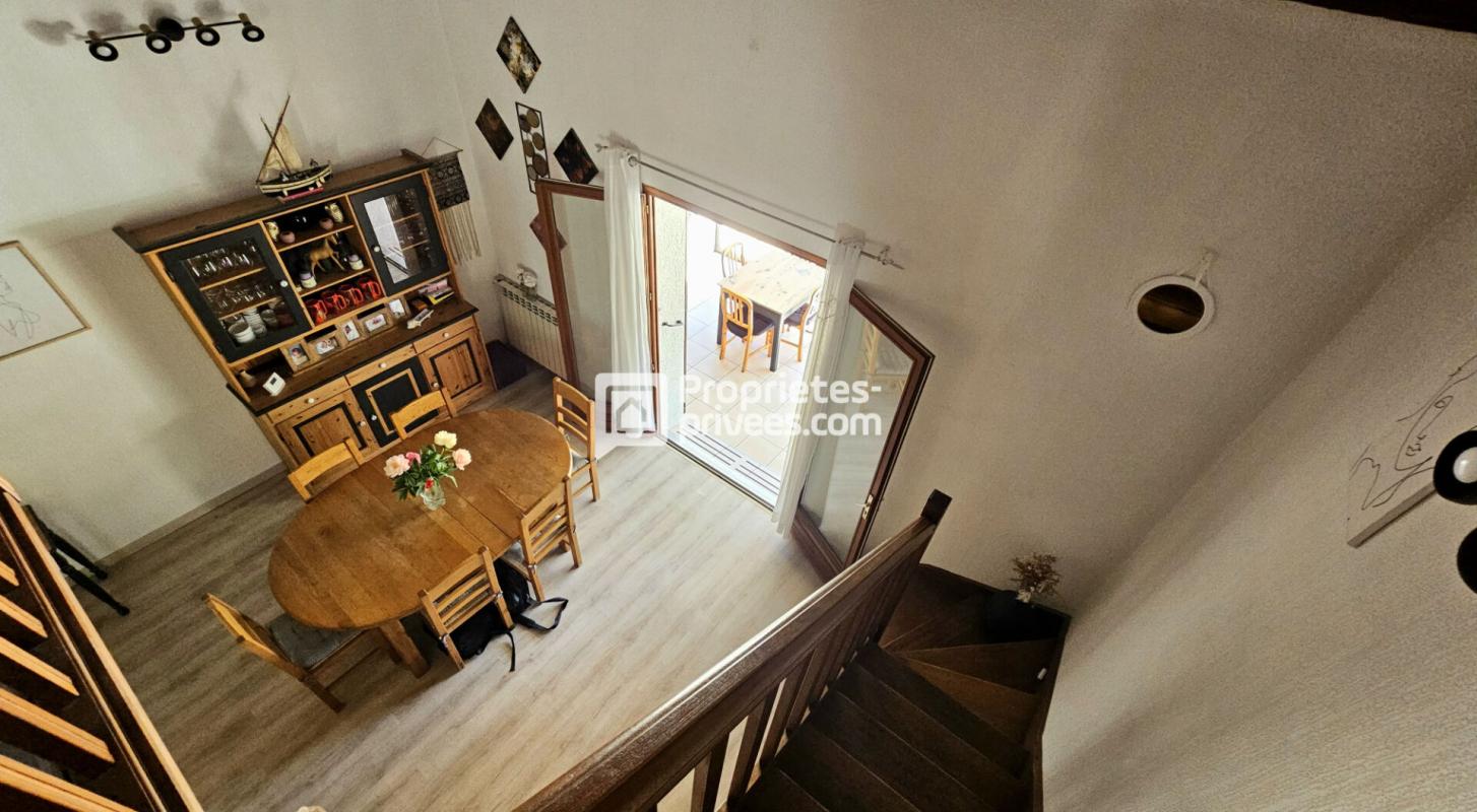 ELNE Charmante maison 3 faces avec jardin sur Elne 13