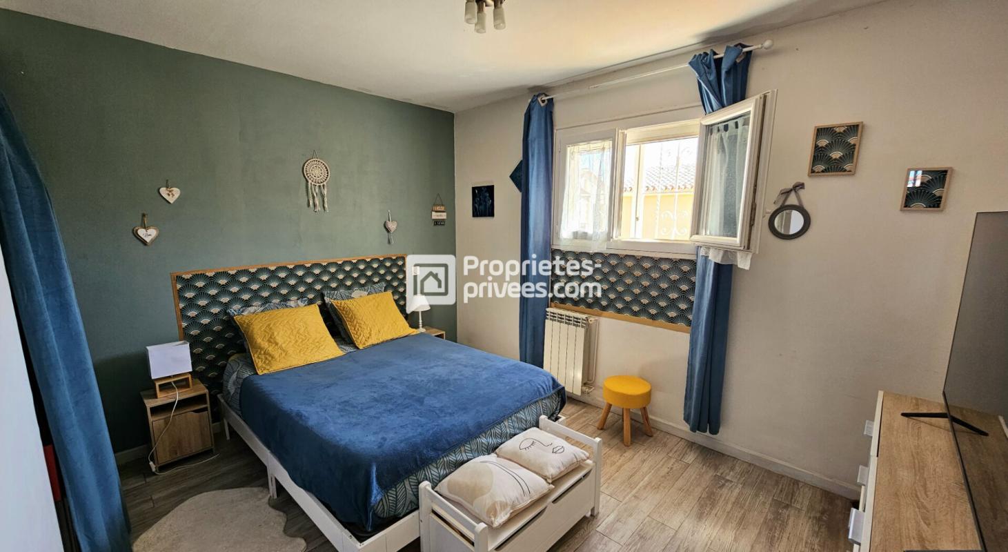 ELNE Charmante maison 3 faces avec jardin sur Elne 15