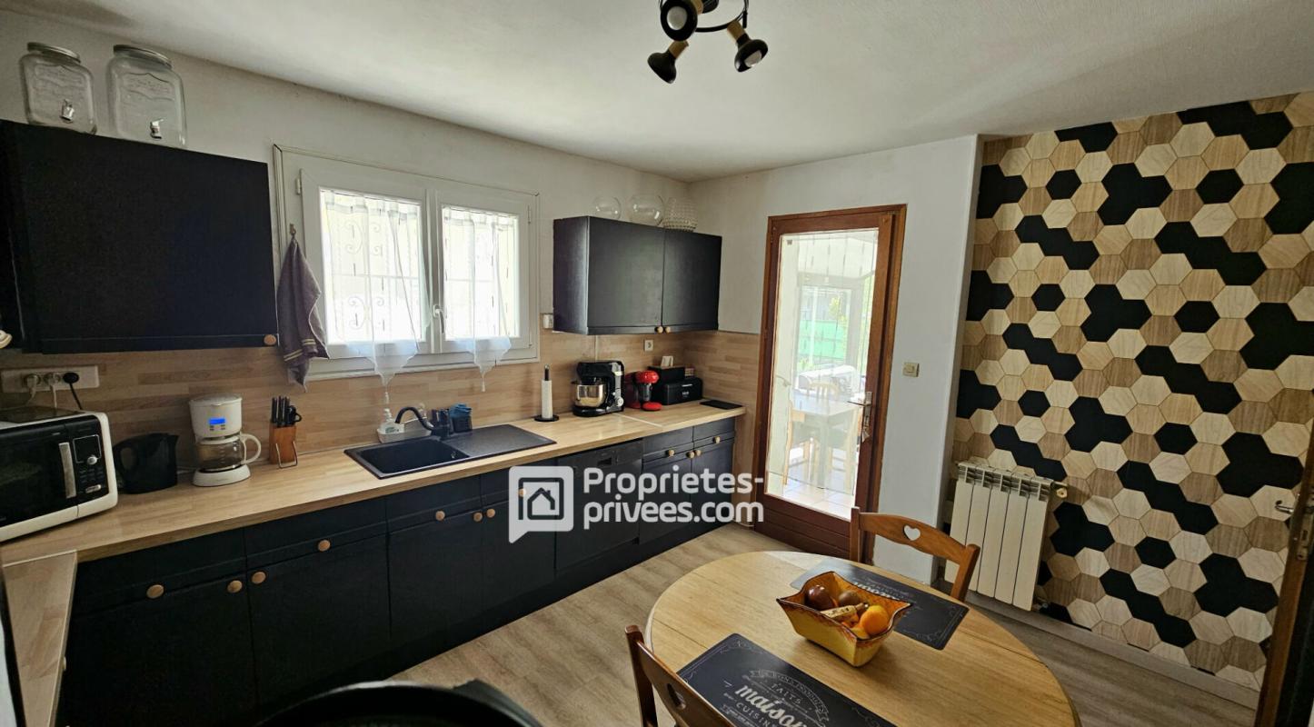 ELNE Charmante maison 3 faces avec jardin sur Elne 6