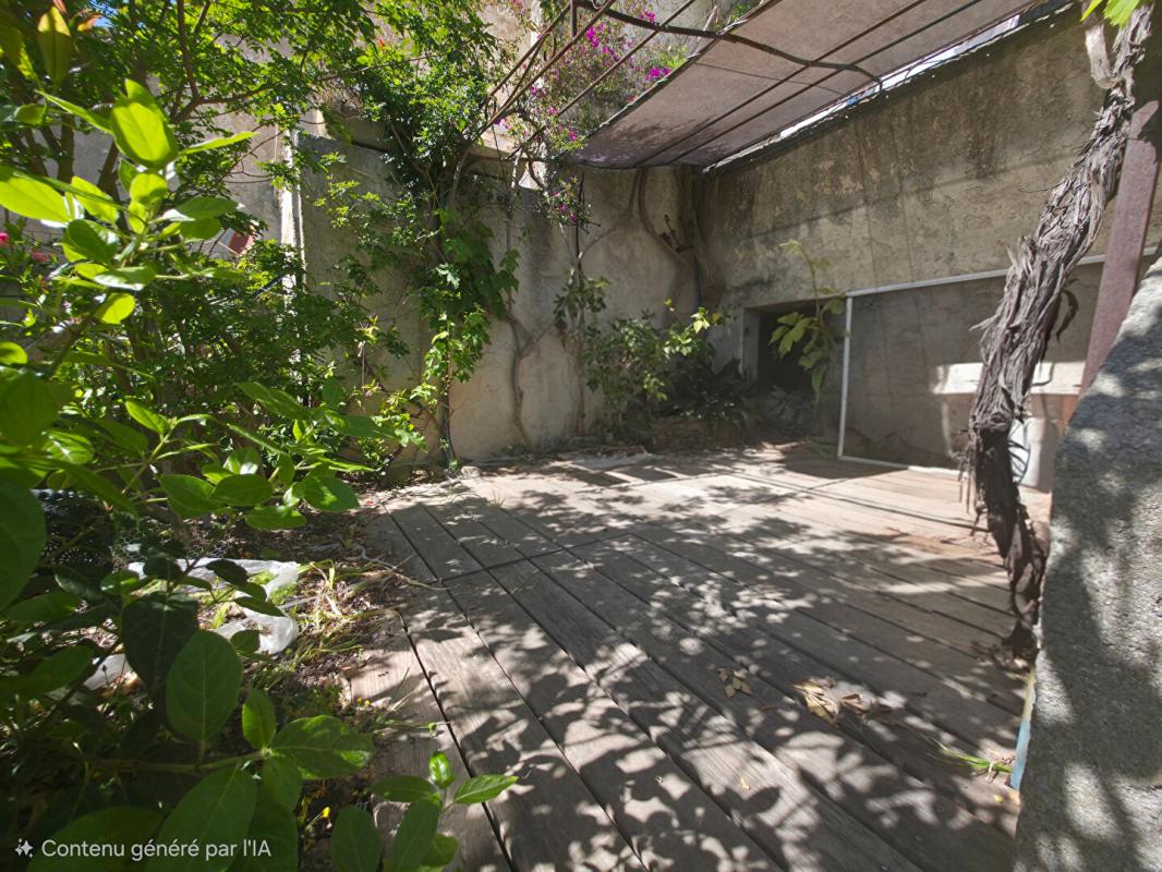 BORMES-LES-MIMOSAS Maison Bormes Les Mimosas 5 pièce(s) 83 m2 parking jardin terrasse 10