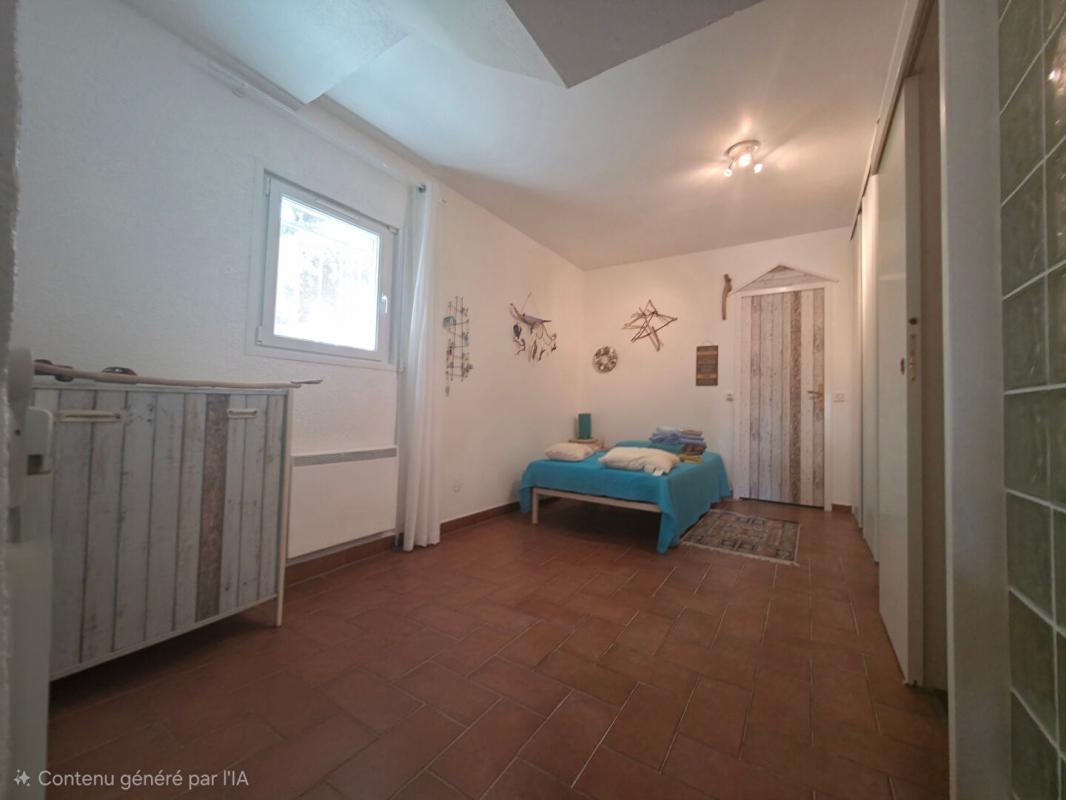 BORMES-LES-MIMOSAS Maison Bormes Les Mimosas 5 pièce(s) 83 m2 parking jardin terrasse 8