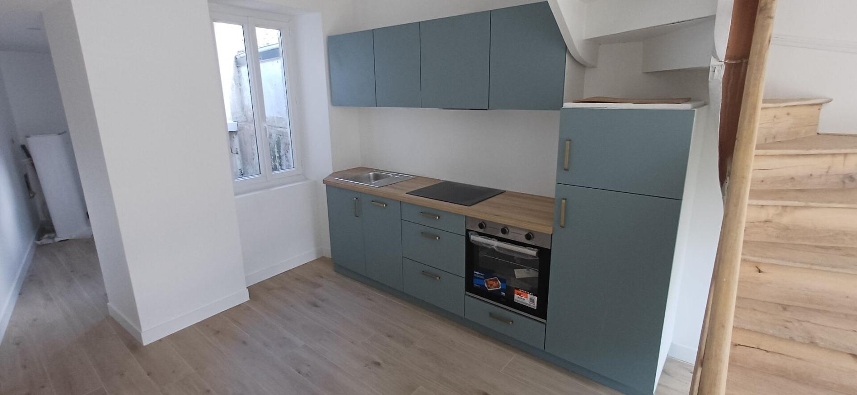 DURTAL Maison 3 chambres 78 m² , Entièrement rénovée. Centre de Durtal 2