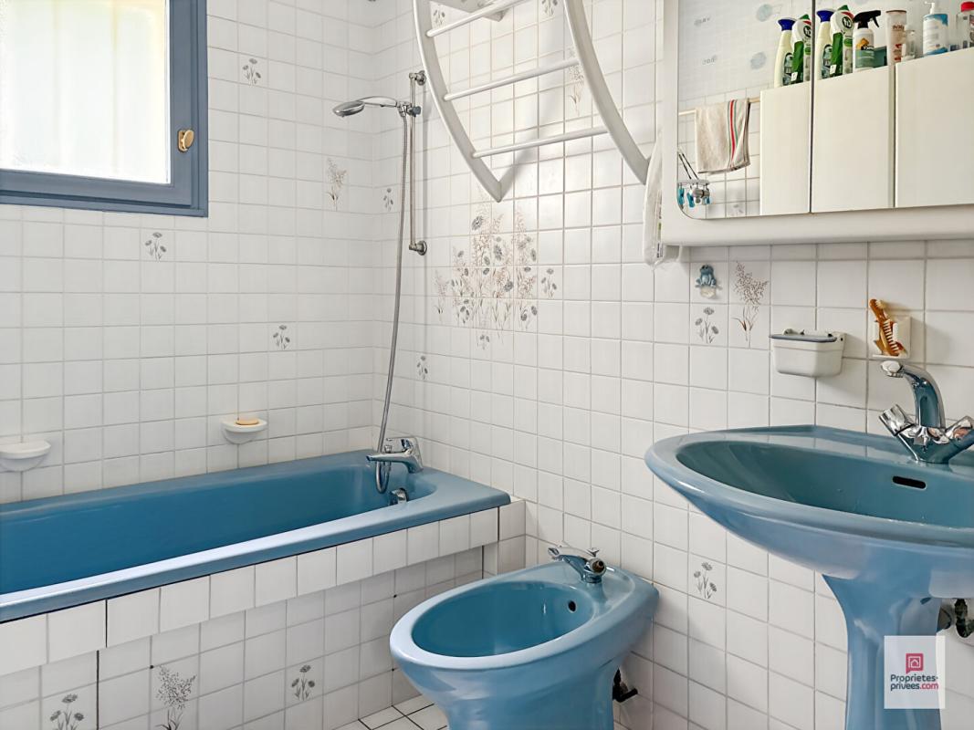 DURTAL Maison Durtal 8 pièce(s) 203.23 m2 13