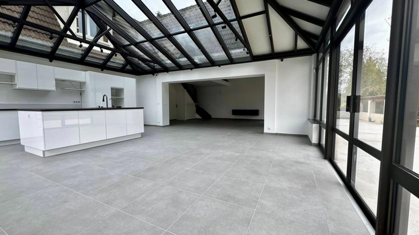 AVRAINVILLE Propriété d'exception  221 m² de luminosité sur  presque 3 000 m² de terrain 13