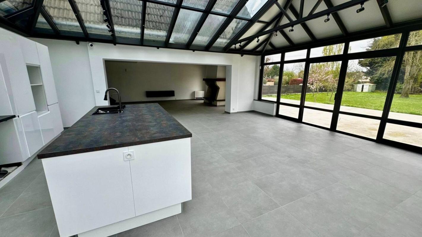 AVRAINVILLE Propriété d'exception  221 m² de luminosité sur  presque 3 000 m² de terrain 15