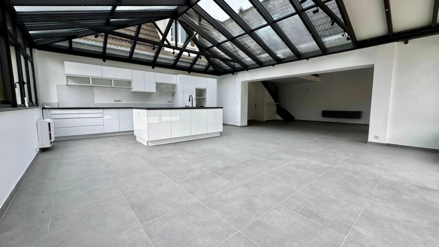 AVRAINVILLE Propriété d'exception  221 m² de luminosité sur  presque 3 000 m² de terrain 9