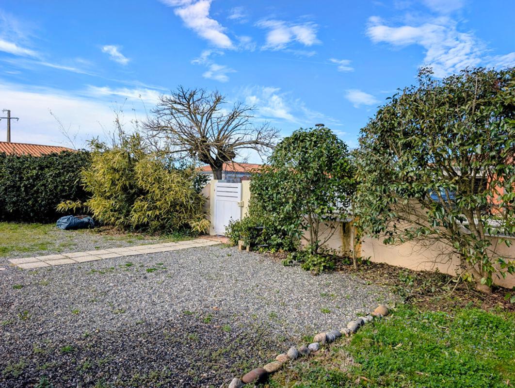 BERAT Maison T5 de 135 m2 avec double garage sur terrain de 1300 m² 14