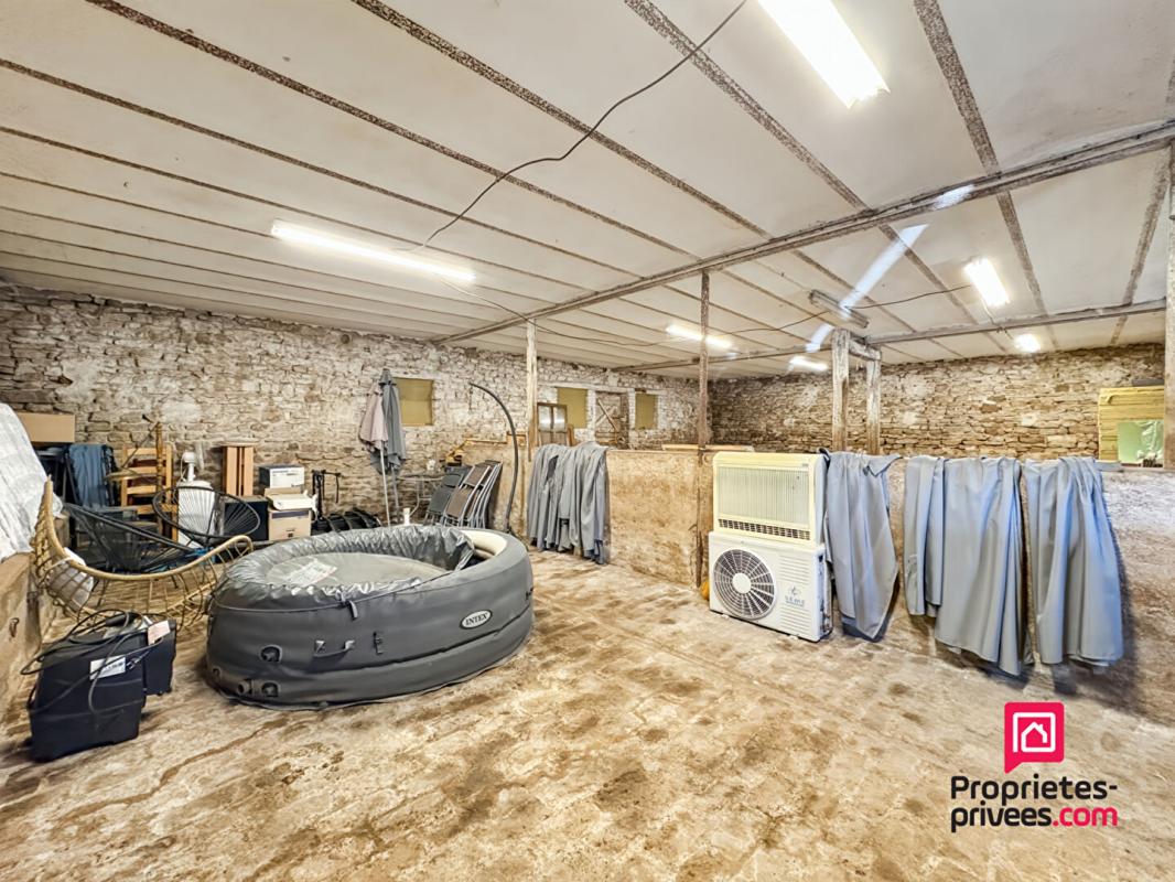 SEMUR-EN-AUXOIS Maison Proche Semur En Auxois 5 chambres 12