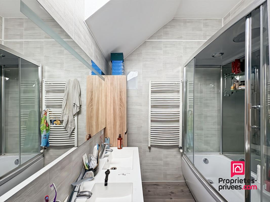 SEMUR-EN-AUXOIS Maison Proche Semur En Auxois 5 chambres 5