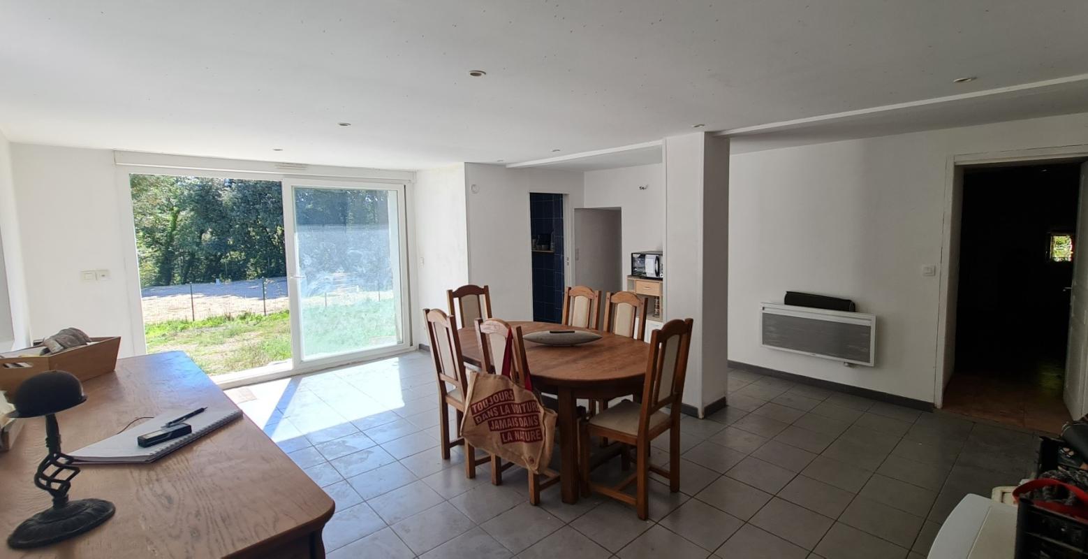 LAVAL-PRADEL Maison familiale 200 m² - 6 chambres - terrain 1 hectare au calme 15