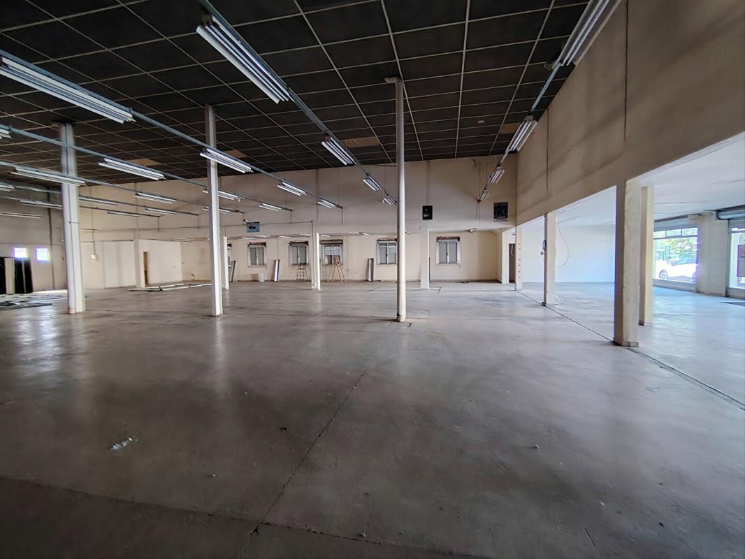 TOULOUSE A Louer - Local commercial de 675 m²  - Toulouse Gramont 3