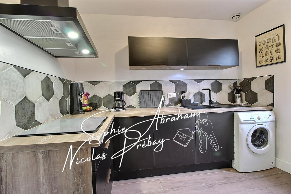 ANGERVILLE Maison en pierres, 3 chambres, grenier aménageable avec cour, dépendance et cave 6